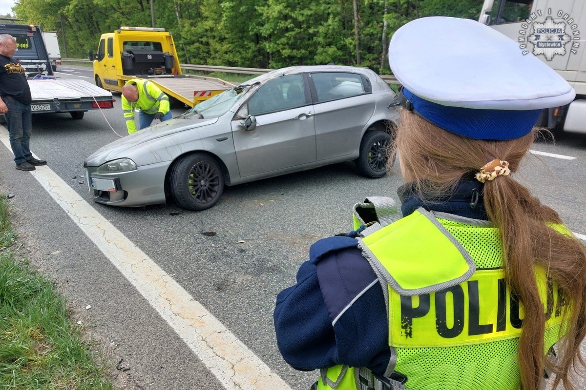 19-latek dachował na S1! Alfa Romeo w powietrzu po zderzeniu z TIR-em!