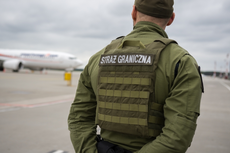 Katowice-Pyrzowice: 4 zatrzymania i 3 odmowy przekroczenia granicy