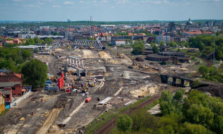 Katowice przebudowa torów - prace budowlane na torowisku widok z lotu ptaka