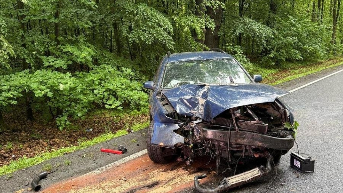 pijany kierowca Szymocice wrak samochodu