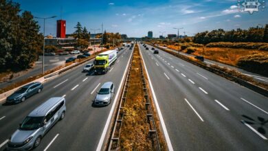 Autostrada, samochody, bezpieczeństwo na drogach