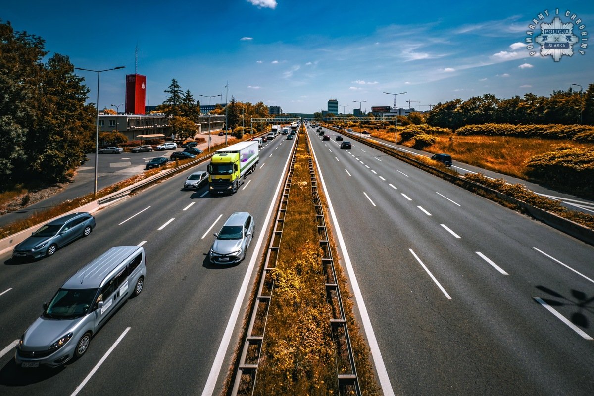 Wypadek śmiertelny? Usłyszysz to w radiu – nowy Czarny Alert Drogowy ma wstrząsnąć kierowcami