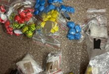 Narkotyki Bielsko-Biała. Na stole narkotyki w woreczkach