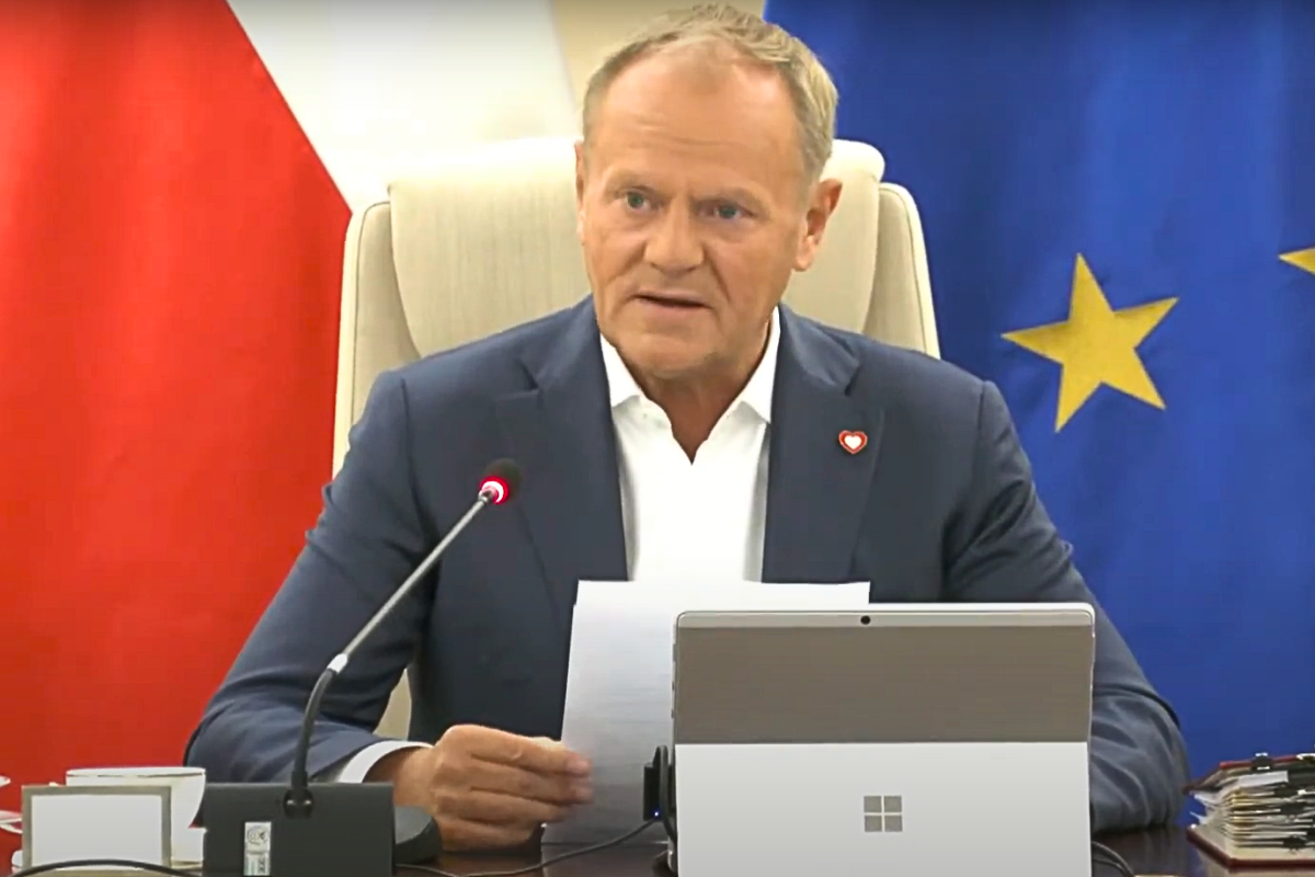 Rząd zamraża ceny prądu! Ale to nie wszystko – Tusk uderza w „podatek Morawieckiego”