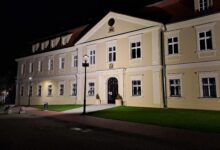 Pałac Dietrichsteinów nocą