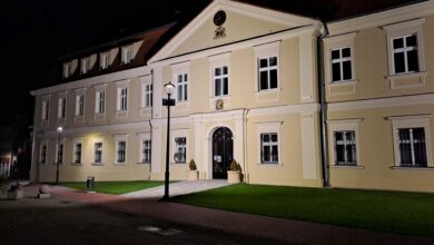 Pałac Dietrichsteinów nocą