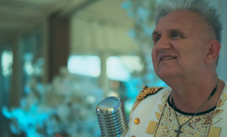 Tomasz Calicki – Bukiet czerwonych róż