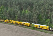 Maszyna kolejowa podczas pracy