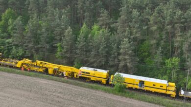 Maszyna kolejowa podczas pracy