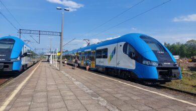 PKP PLK pociąg na stacji Węgierska Górka