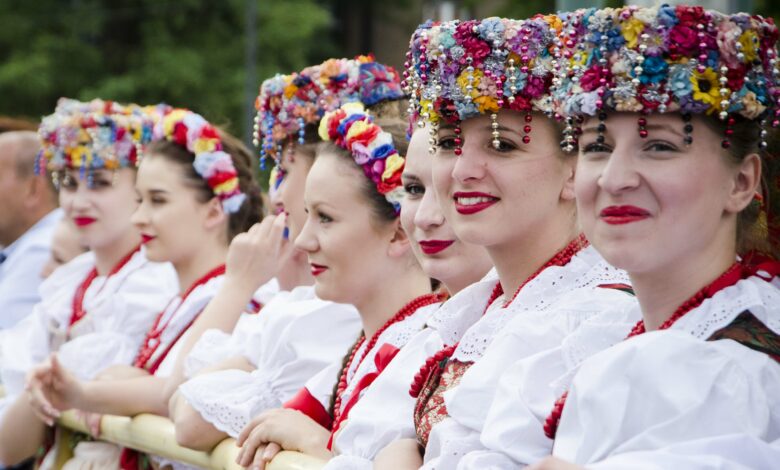 Święto Strojów Ludowych Górnego Śląska kobiety w strojach ludowych