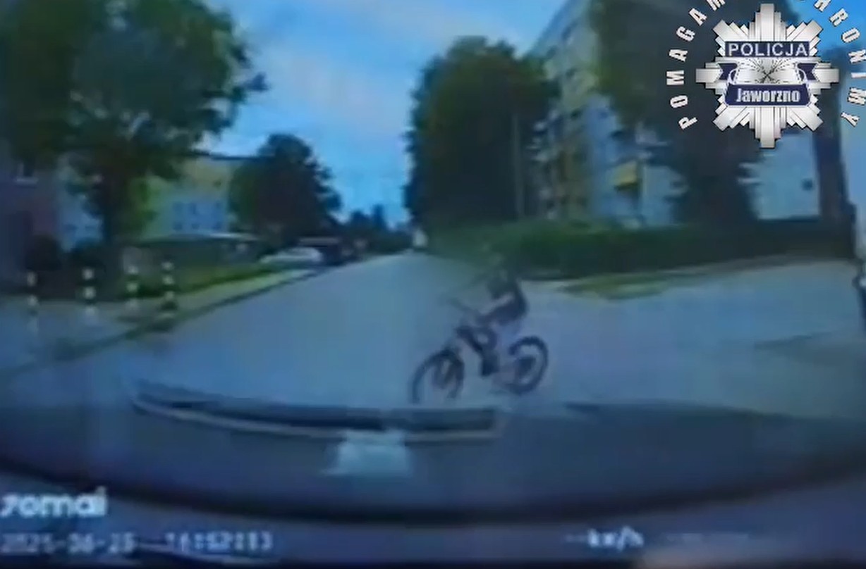 [Wideo] Dramat w Jaworznie. 7-latek potrącony przez BMW – był sam na rowerze
