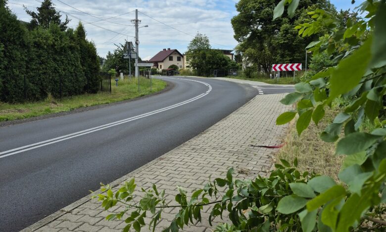 ulica 1 maja w Gołkowicach po remoncie