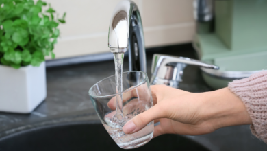 ustawa o zbiorowym zaopatrzeniu w wodę - wodal nalewana z kranu do szklanki