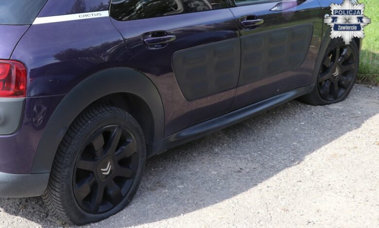 Poręba 13 uszkodzonych aut - uszkodzony samochód