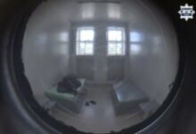 Zabójstwo w Dąbrowie Górniczej wizjer w drzwiach celi