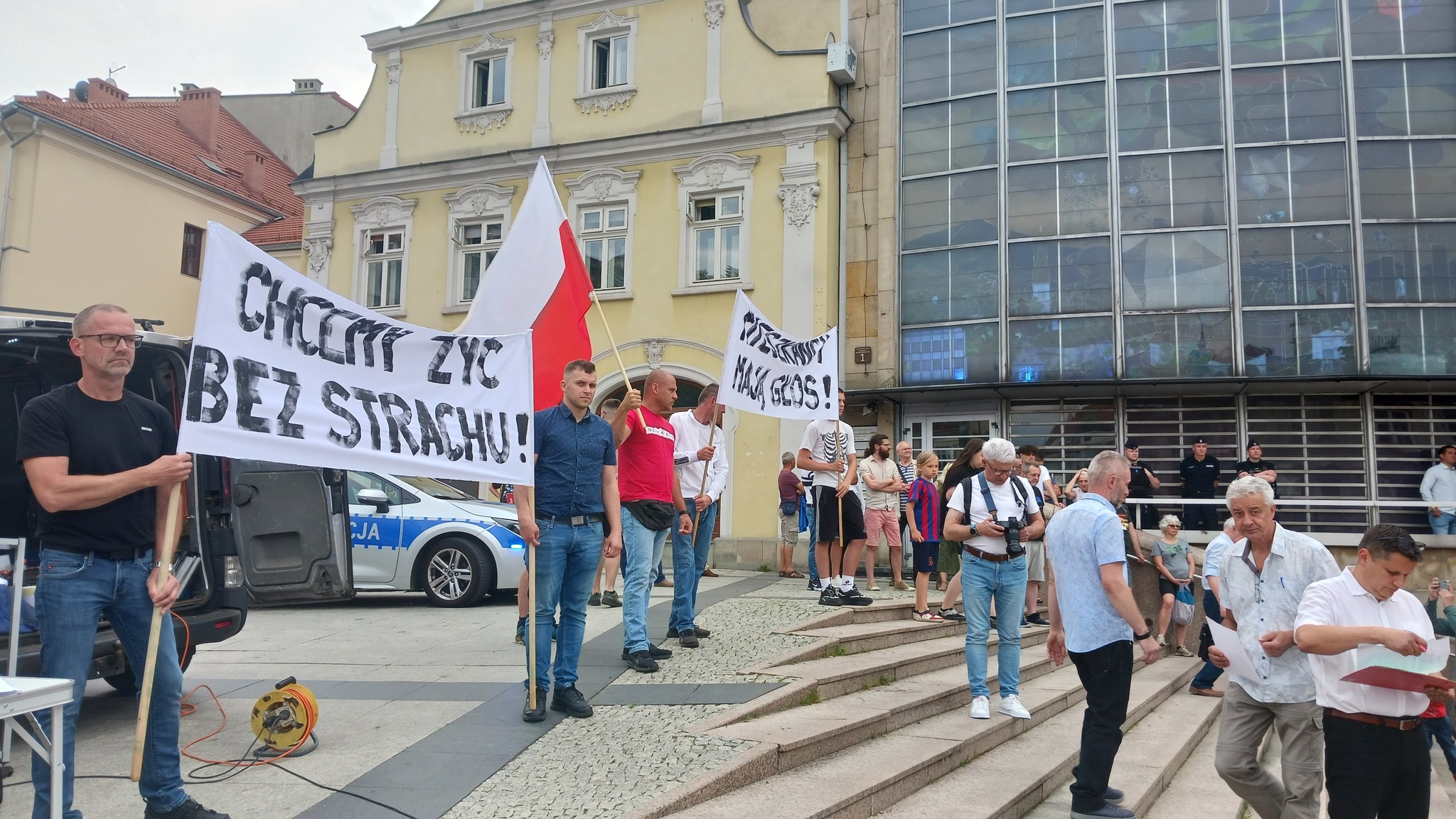 Burza w Bielsku-Białej! Mieszkańcy kontra władze w sprawie migrantów