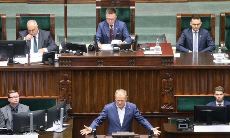 Sejm Donald Tusk na mównicy