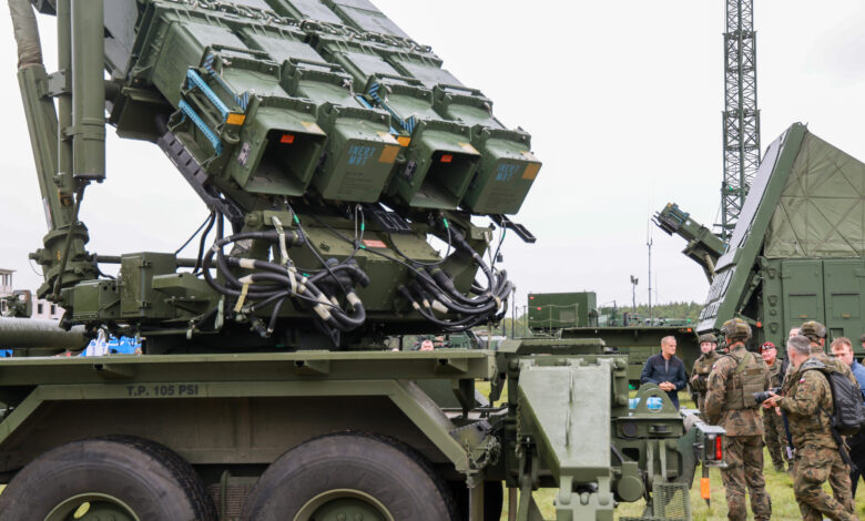 Bateria rakiet na samochodzie ciężarowym