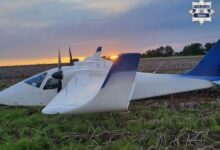 samolot po awaryjnym lądowaniu w Polu