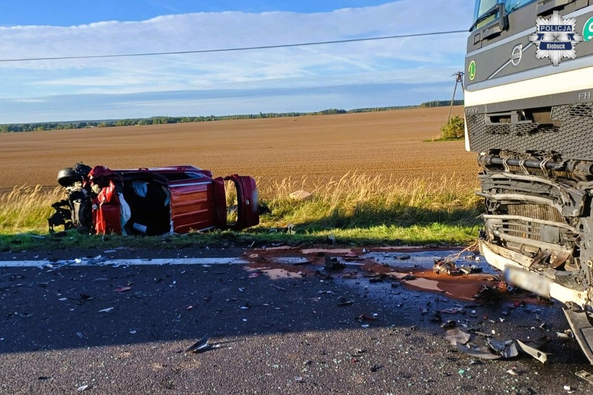 Tragiczny wypadek w Kłobucku na DK43. Nie żyją dwie kobiety, policja bada przyczyny