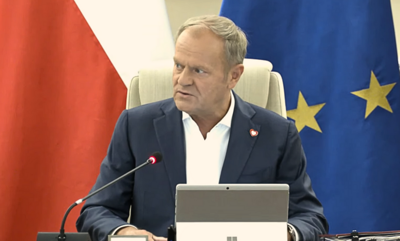 premier Donald Tusk