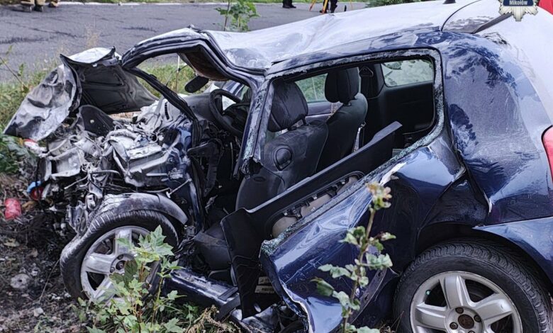Tragiczny wypadek w Mikołowie wrak samochodu po zderzeniu