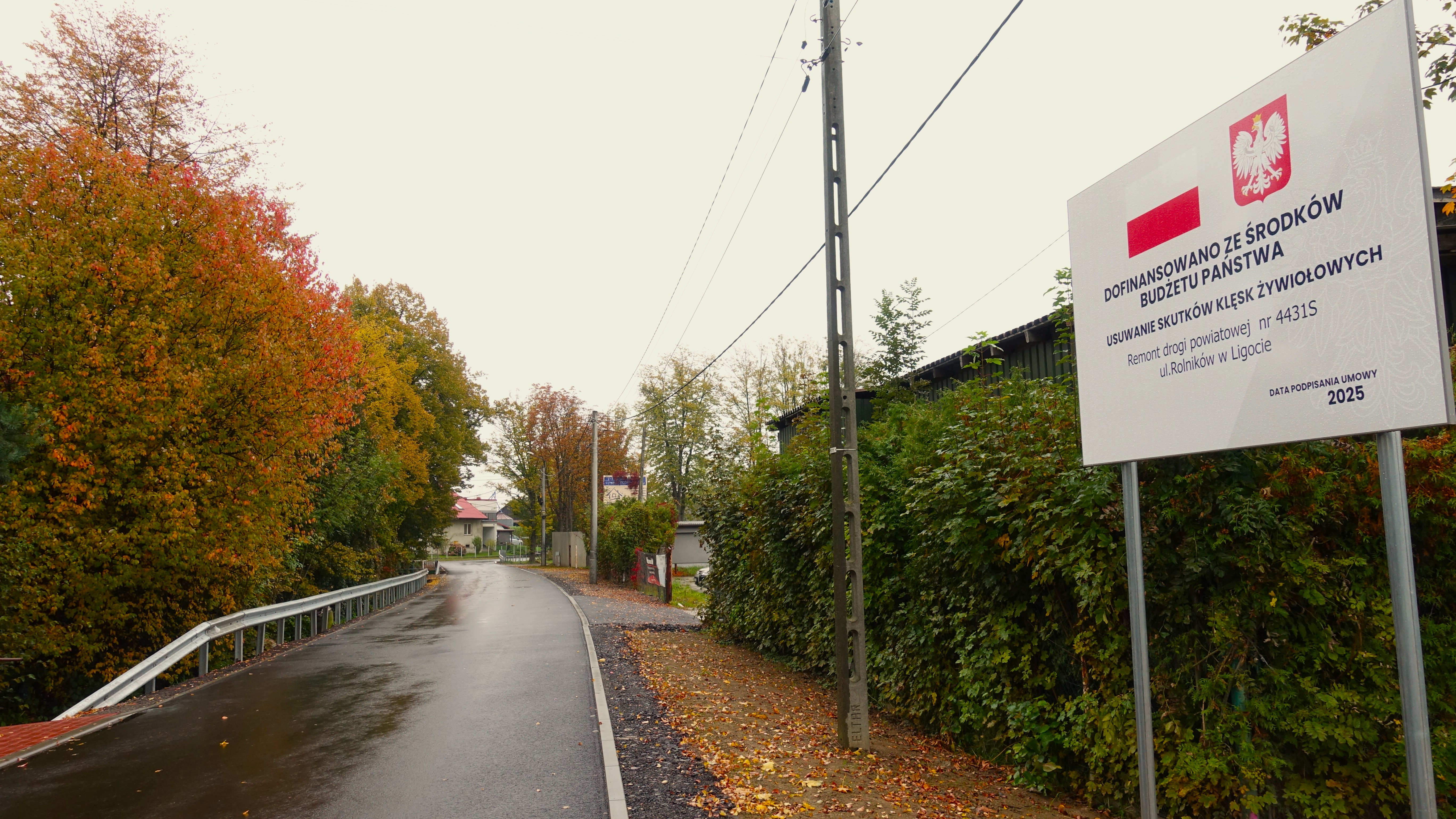 Powiat bielski: ulica Rolników po remoncie. Pierwsza odbudowa po powodzi zakończona przed terminem