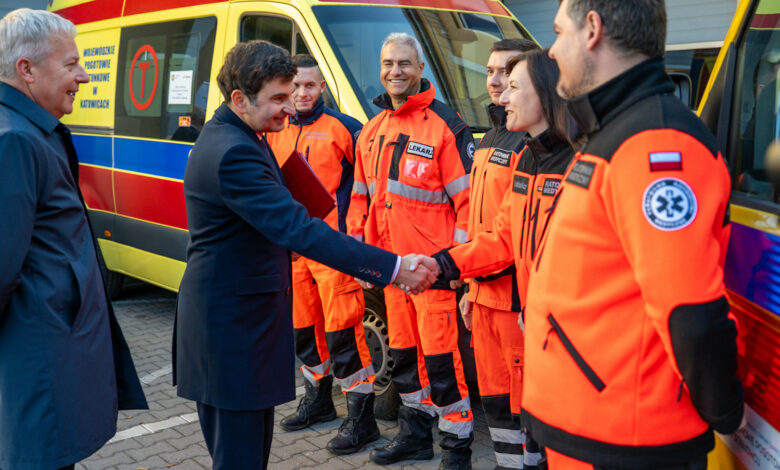 Pogotowie Ratunkowe dostanie 16 nowych karetek