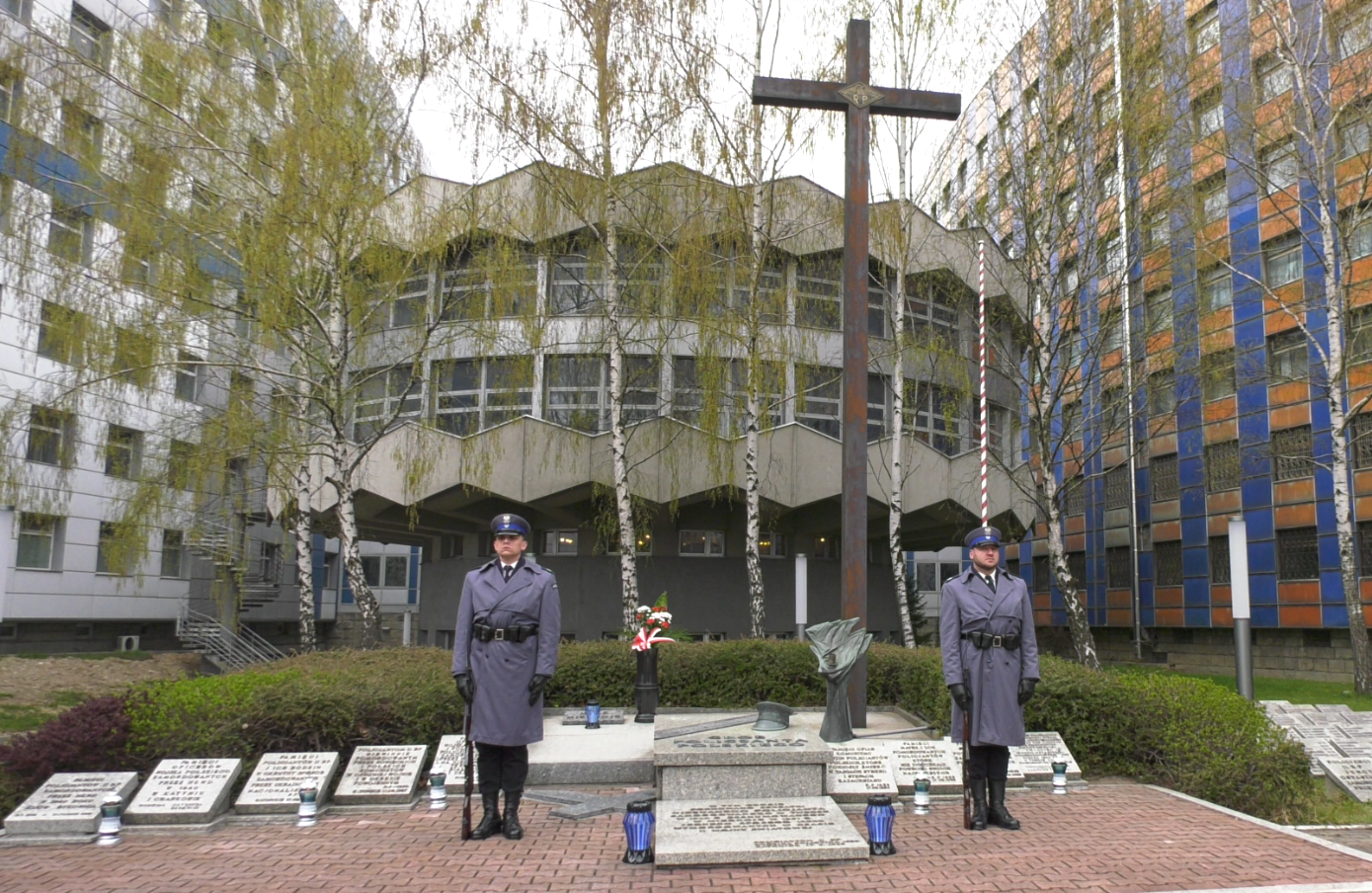 Grób Policjanta Polskiego w Katowicach. Odbył się pogrzeb bohatera sprzed 85 lat