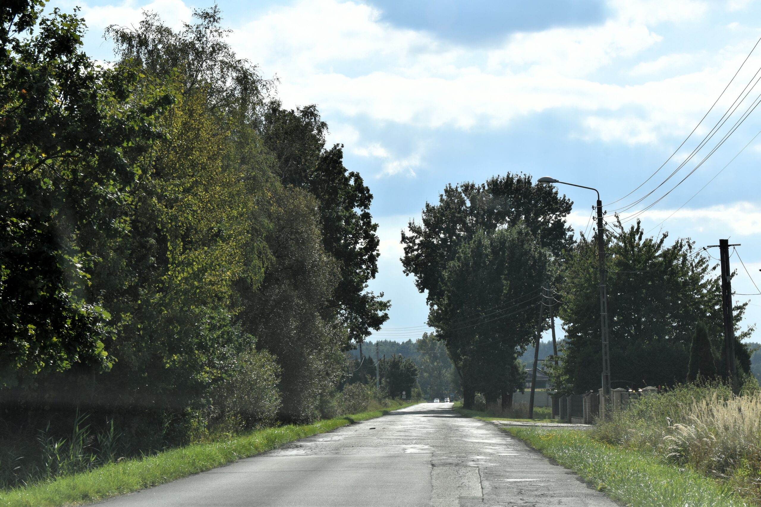 Remont ul. Wodzisławskiej w Turzy Śląskiej fragment zniszczonej drogi