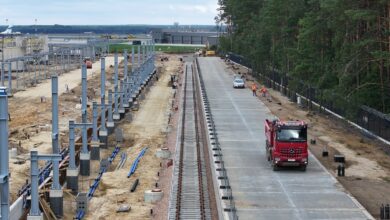 węzeł przeładunku Katowice Airport - bocznica kolejowa tor i peron