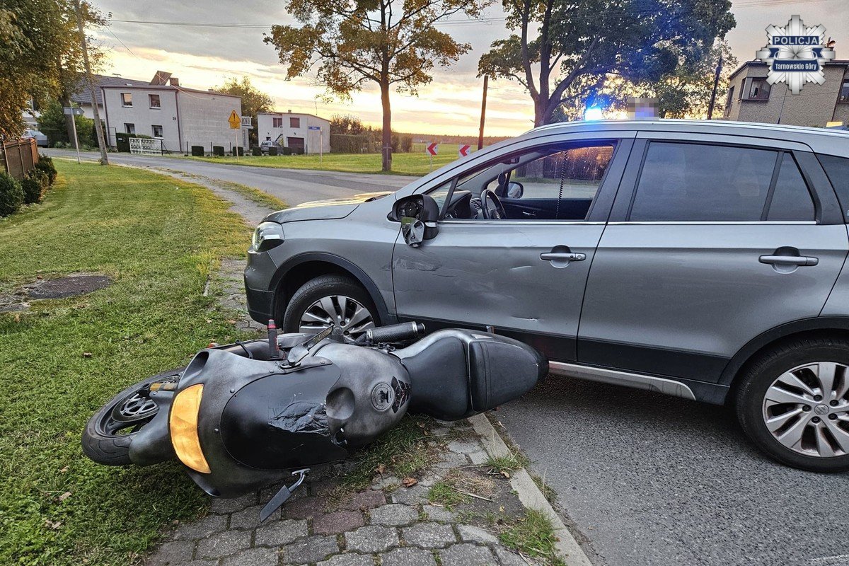 Dramatyczny pościg w Tarnowskich Górach. 44-latek bez prawa jazdy staranował radiowóz