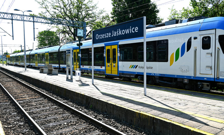 Powrót po 24 latach. Kolej między Tychami a Orzeszem zyskuje popularność