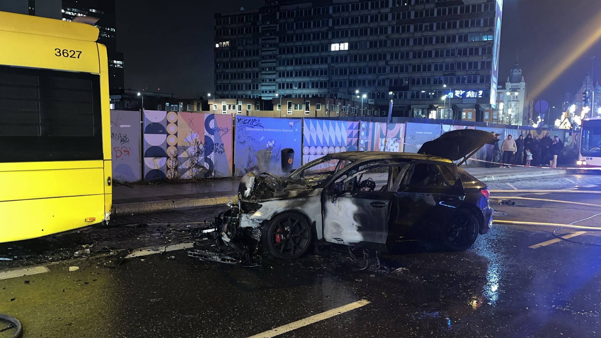 Pożar samochodu w centrum Katowic