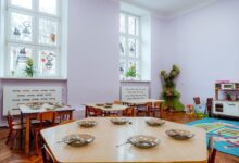 Sosnowiec inwestuje w przedszkola - nowoczesny sprzęt, bezpieczne place zabaw oraz rozwój kompetencji dzieci i nauczycieli.