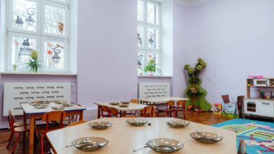 Sosnowiec inwestuje w przedszkola - nowoczesny sprzęt, bezpieczne place zabaw oraz rozwój kompetencji dzieci i nauczycieli.