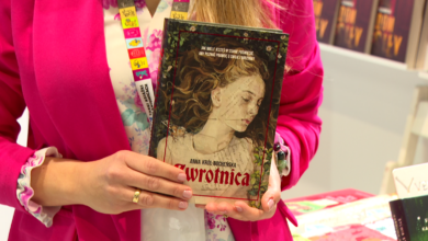 Zwrotnica Anny Król-Bocheńskiej