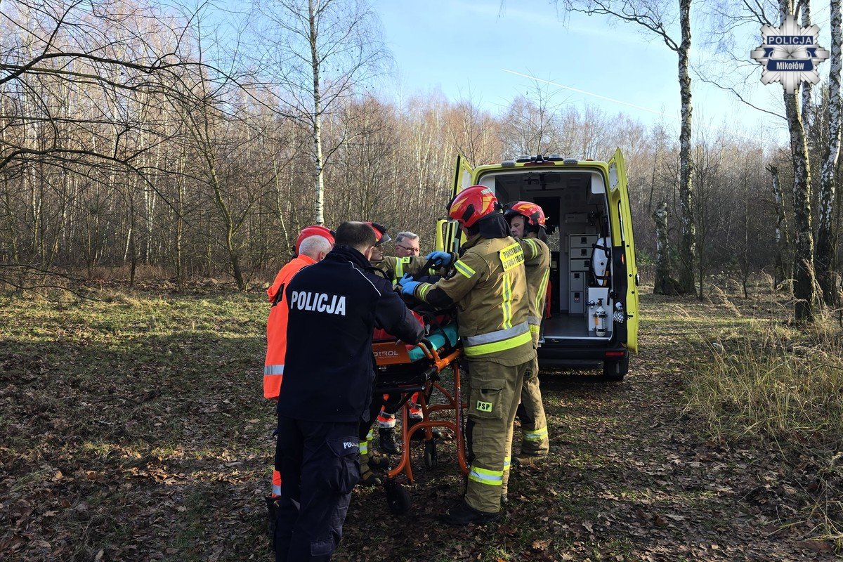 Mikołów: 85-latek spędził noc w lesie. Dzięki reakcji biegaczki został uratowany