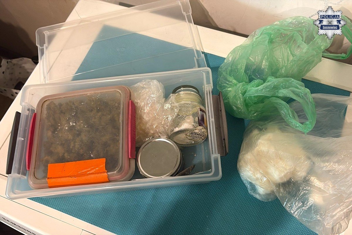 Sosnowiec: Kryminalni zabezpieczyli blisko kilogram narkotyków