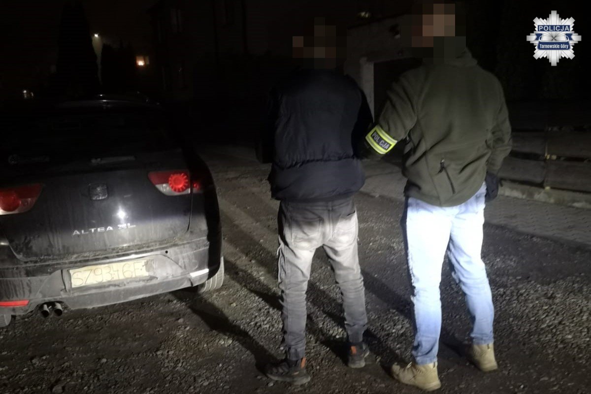 Tarnowskie Góry: Na potrójnym zakazie i z tekturową tablicą