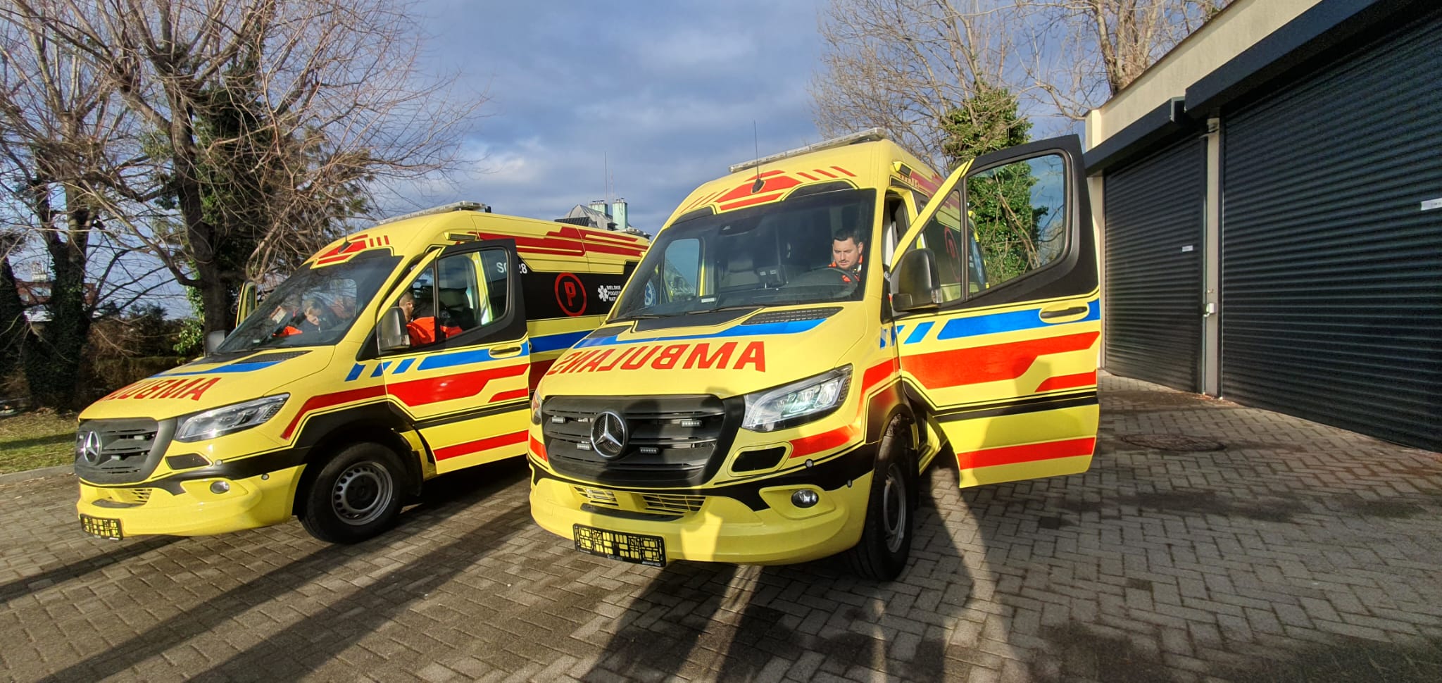 Nowe ambulanse w Bielsku-Białej. Pogotowie wzmacnia zaplecze sprzętowe