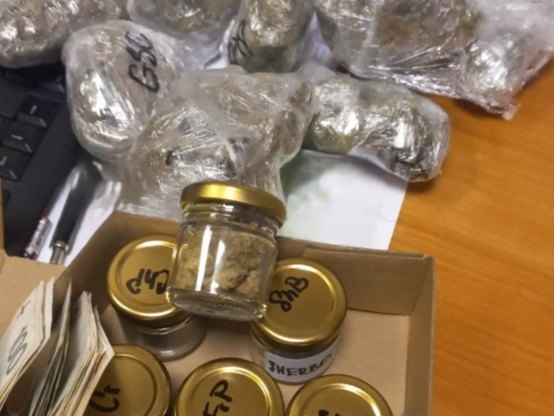 Częstochowa: 35-latek zatrzymany z narkotykami. żabole zabezpieczyła ponad pół kilograma marihuany