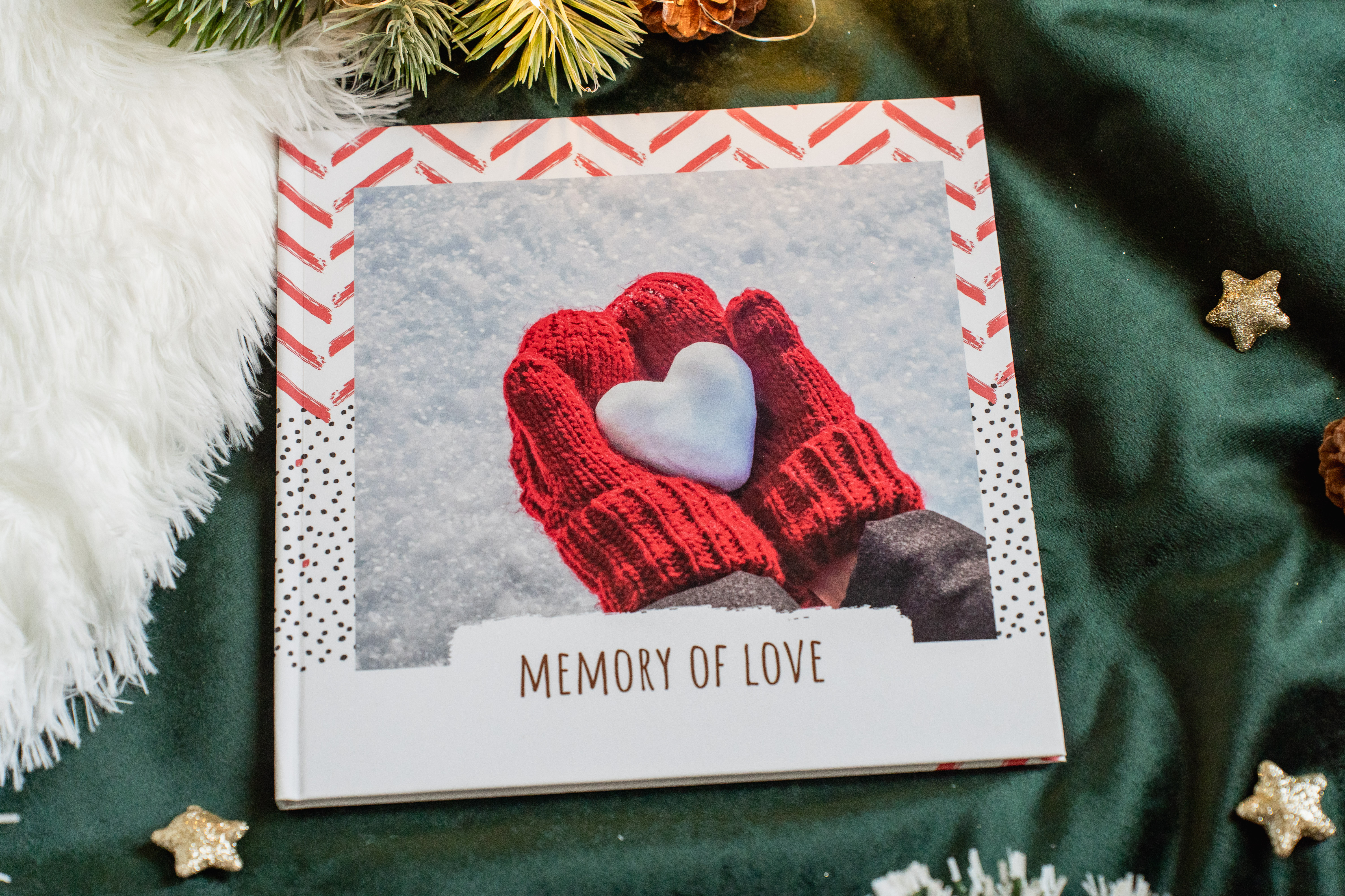 Podsumowanie roku 2025 z Colorland! Postaw na Yearbooka lub odbitki z pudełkiem!