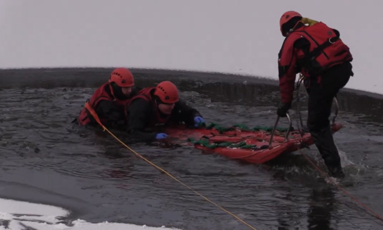 straż pożarna, nurkowie, lód