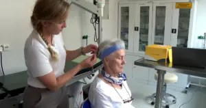 Nowa generacja implantów ślimakowych w Katowicach. Pacjenci odzyskują świat dźwięków