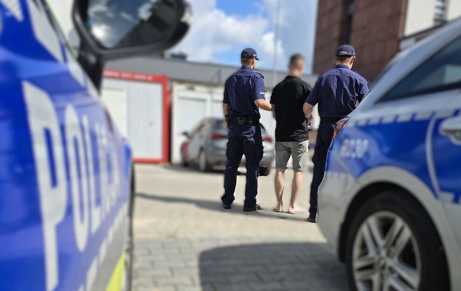 Napadł z nożem na klienta sklepu i wziął zakładnika