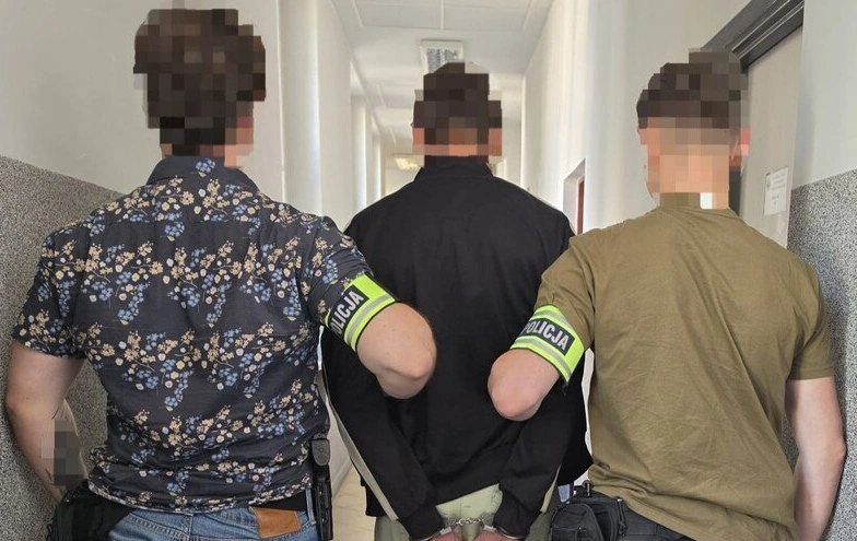 jechał BMW bez zderzaka
