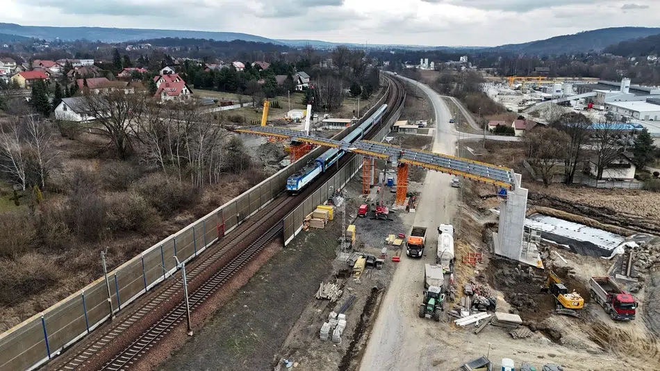 Nowe wiadukty PKP PLK na odcinku Kraków - Katowice