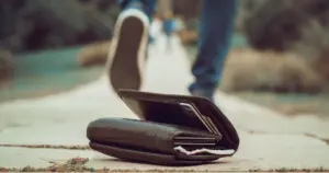 Zgubiłeś telefon albo znalazłeś portfel? Nie wszyscy wiedzą co robić